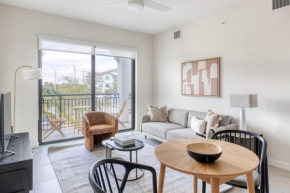 Miramar 2BR w Gym Pool WD nr WF MIA-70